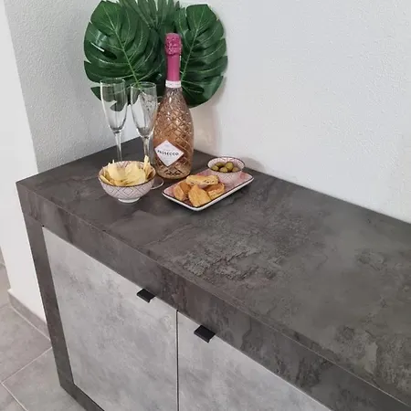Mito Apartment